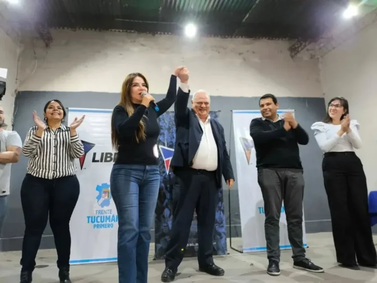 Gladys Medina participó de una capacitación sobre la Boleta Única de Papel en el B° Ejército Argentino