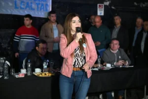Gladys Medina participó de una jornada de capacitación sobre la Boleta Única de Papel